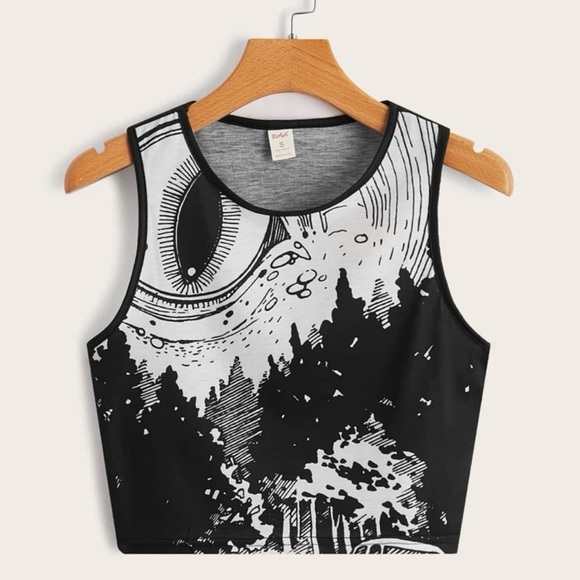 K’s Boutique Tops - Graphic Crop Tee Black/White